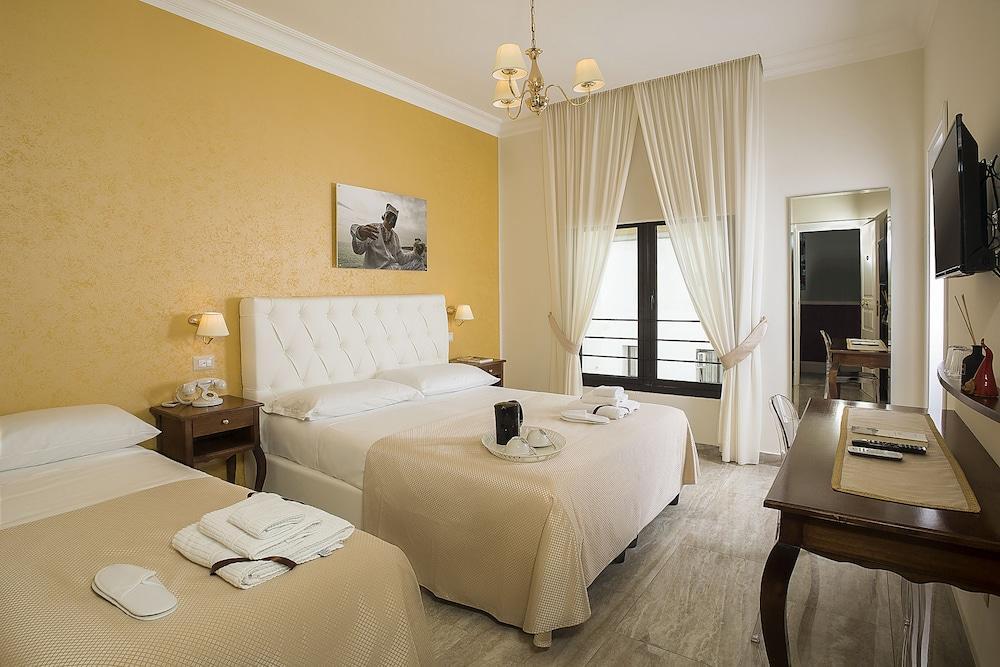 Neapolitantrips Hotel Luaran gambar